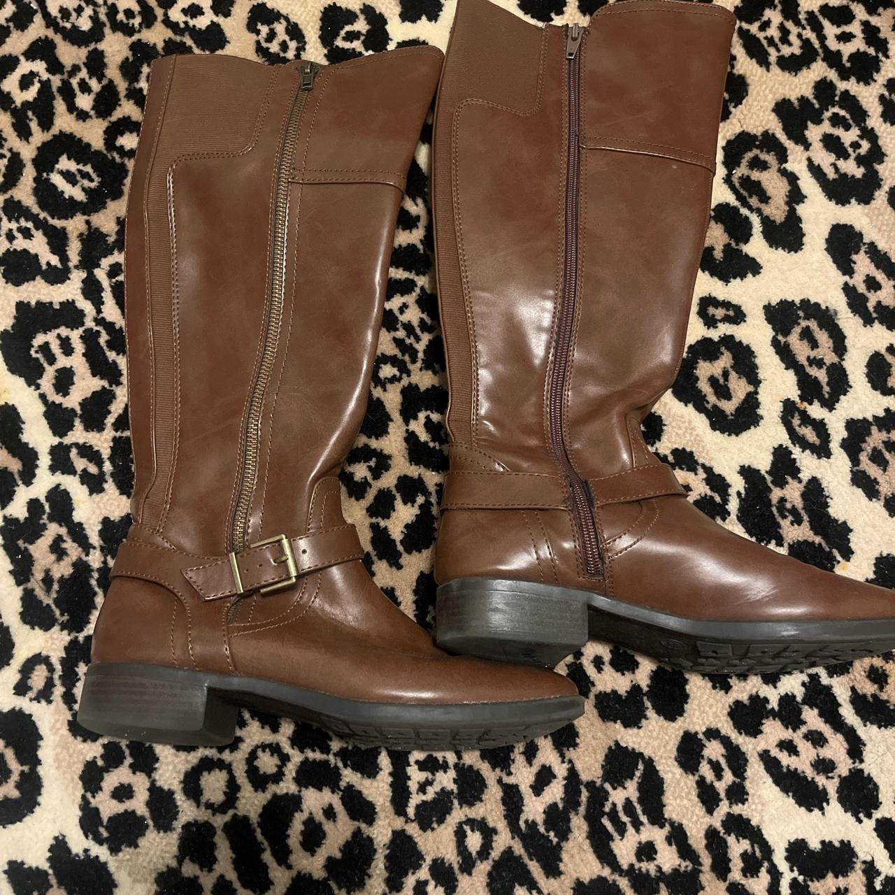 item listed by carolinaemi