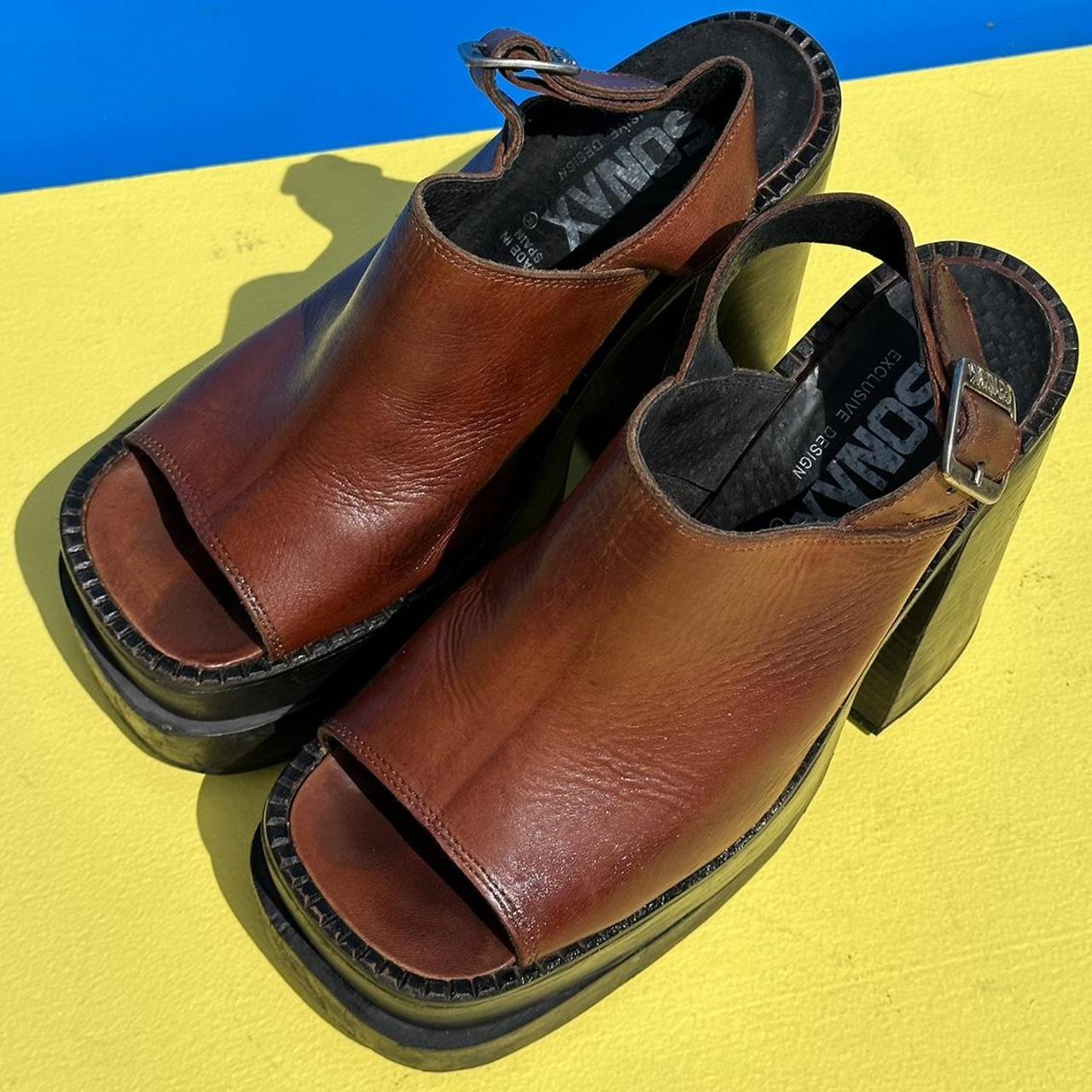 Women's Black and Brown Sandals (7)
