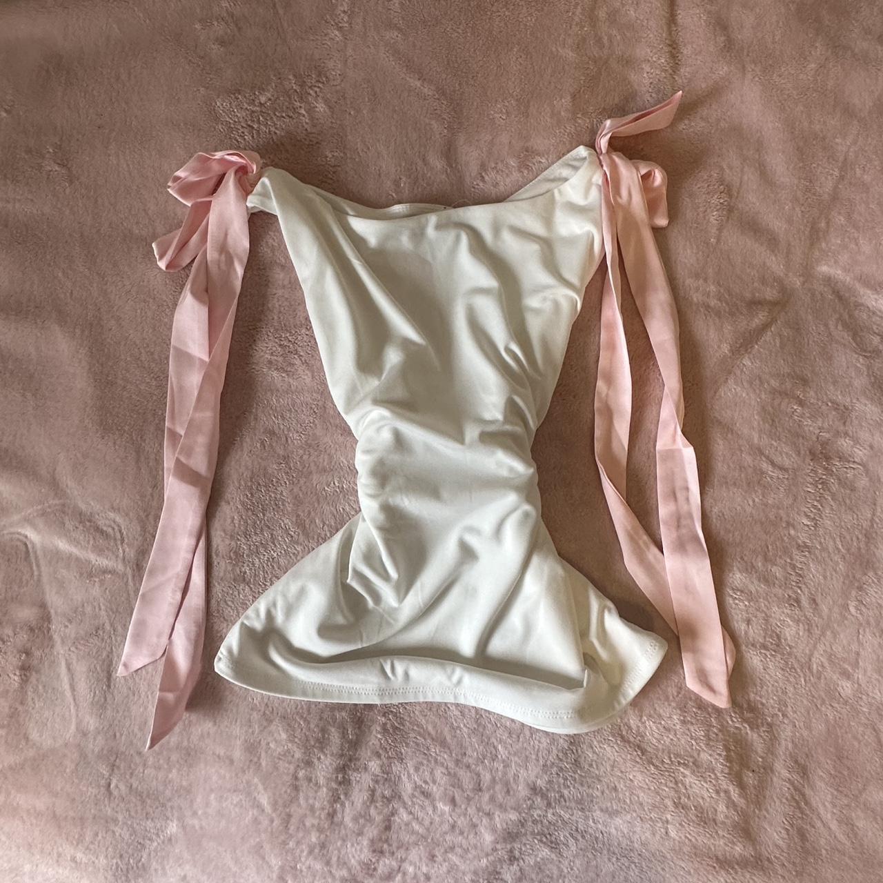 item listed by pinkxshopper