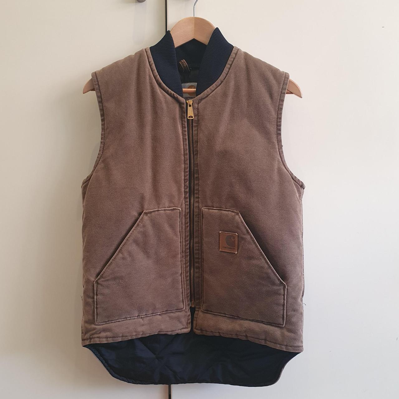 Great vintage workwear carhartt gilet/vest.... Depop
