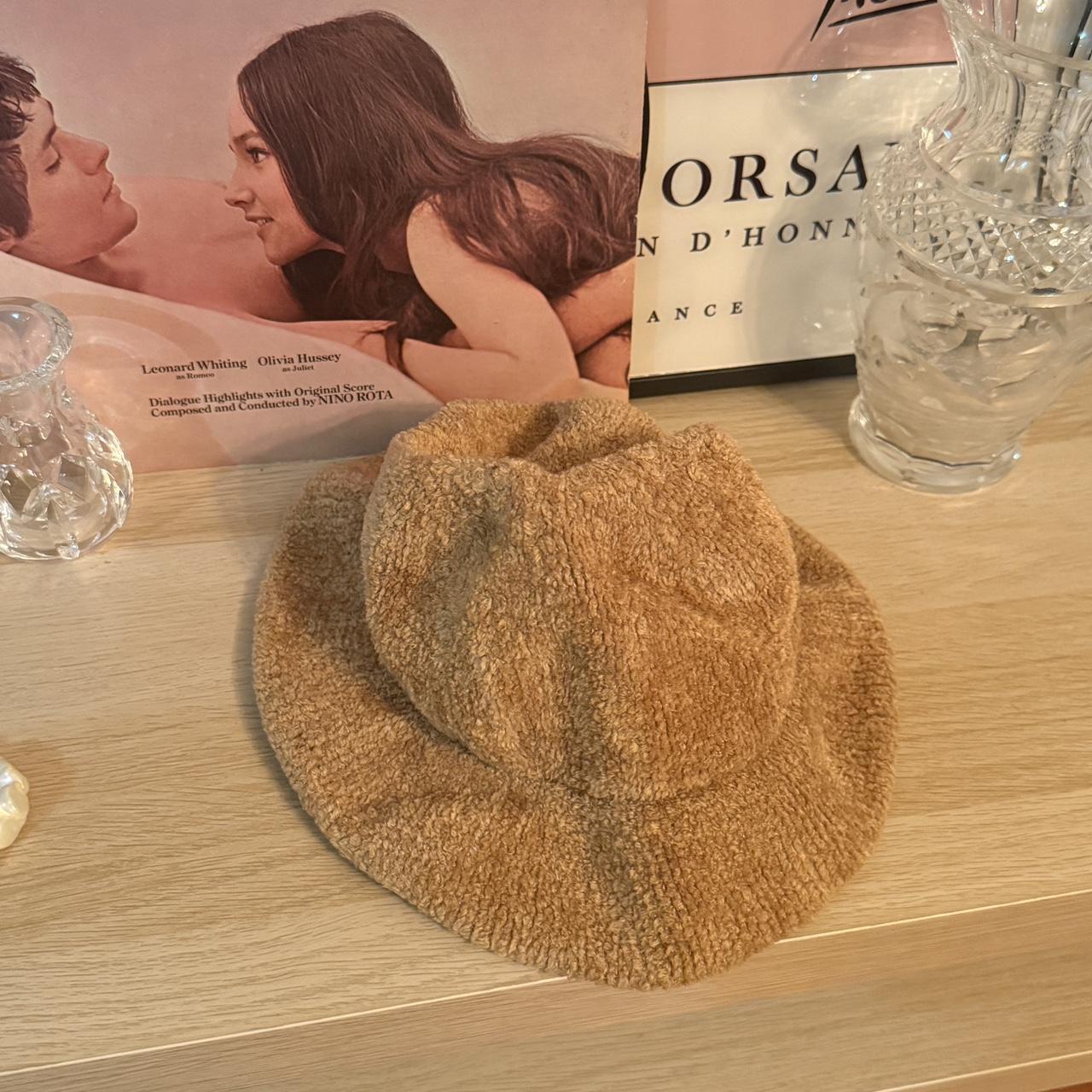 item listed by lifeof_mia