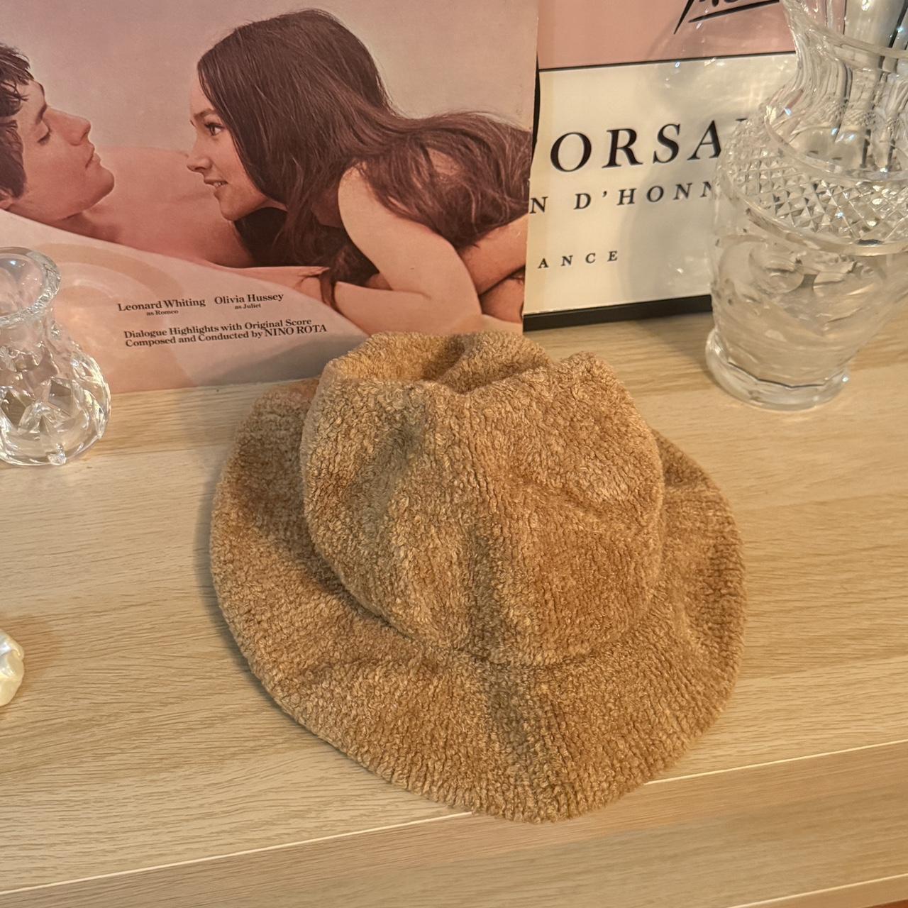 item listed by lifeof_mia