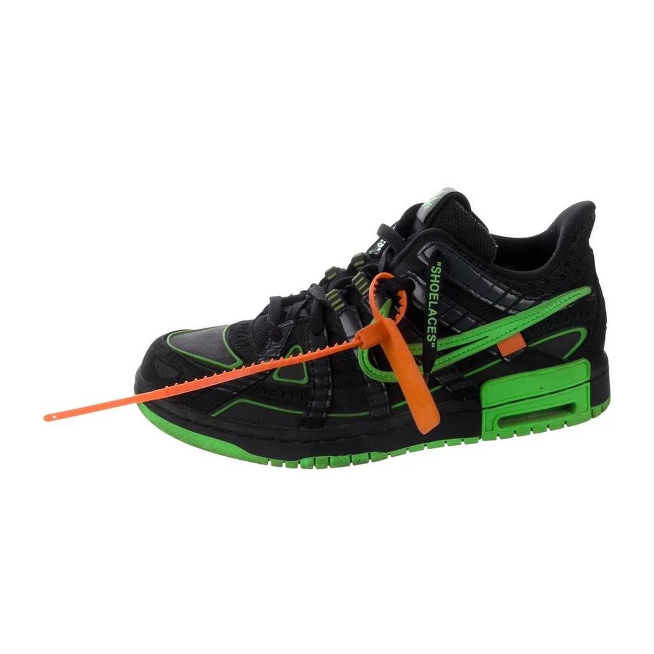 item listed by lifeof_mia