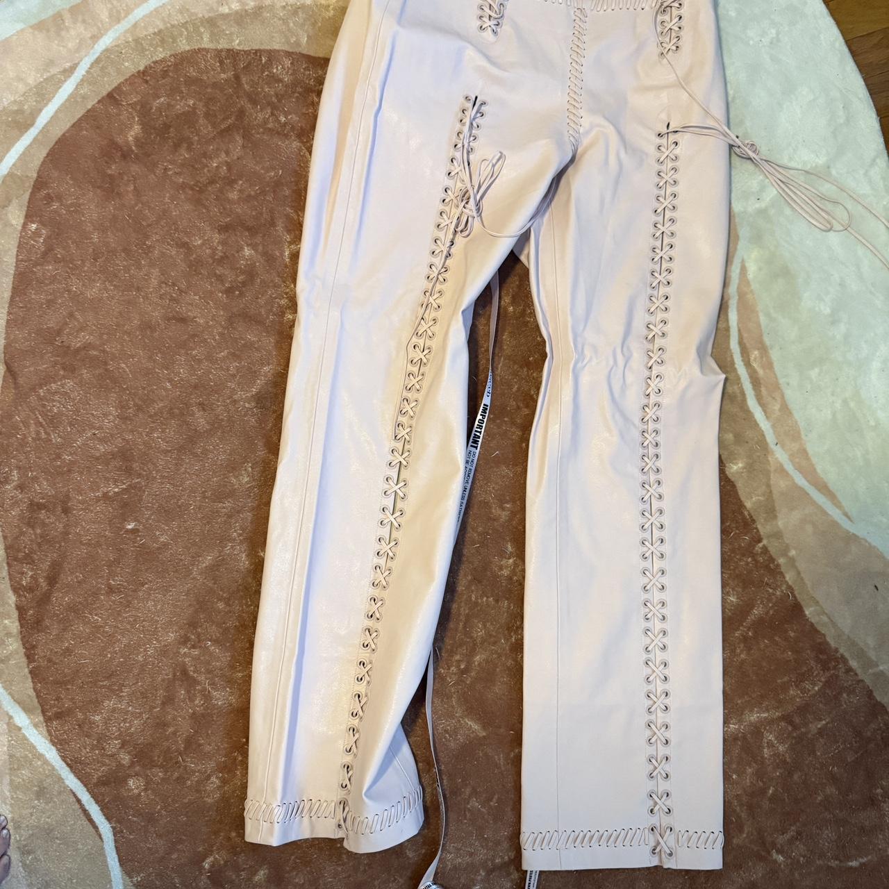 item listed by lifeof_mia