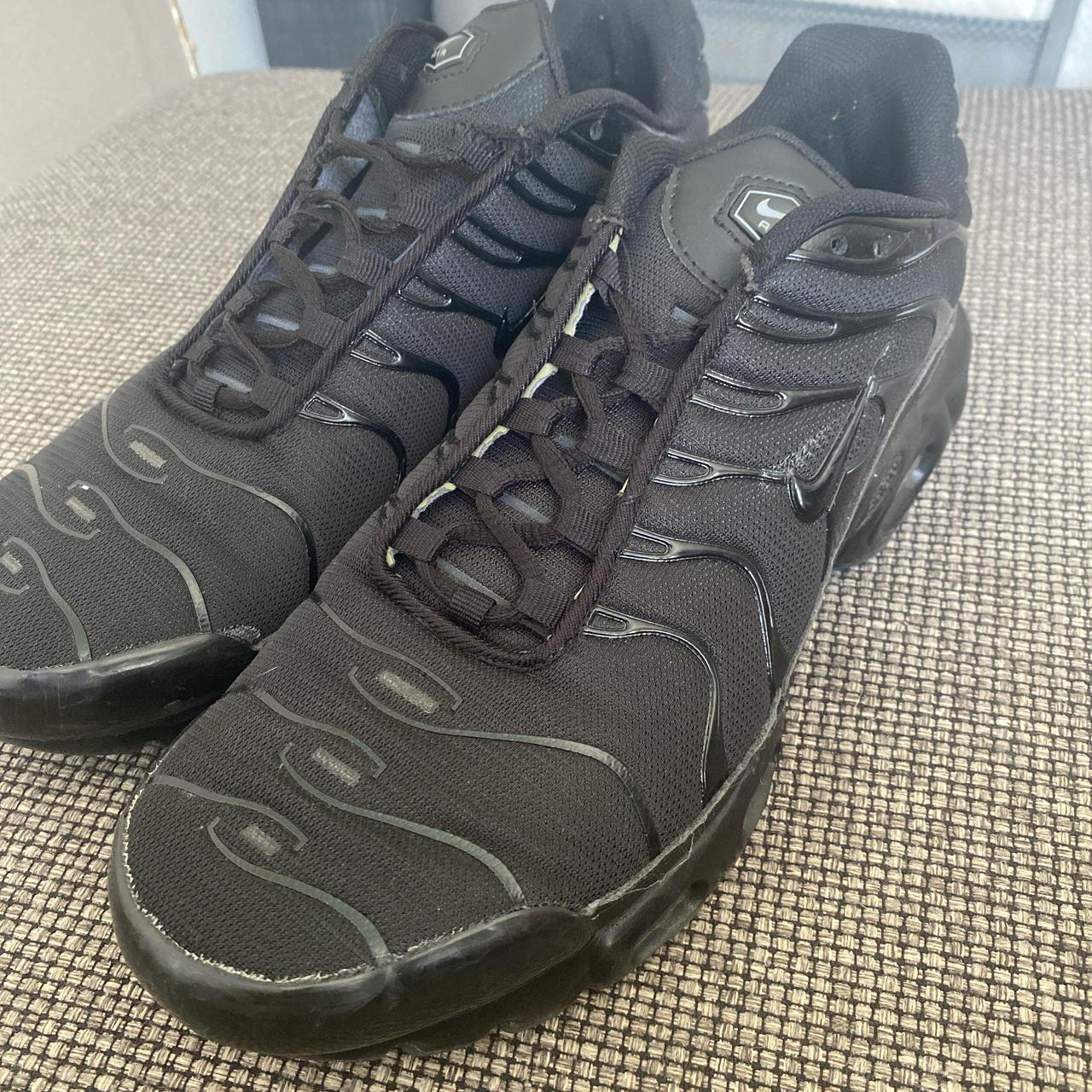 triple black tns men's