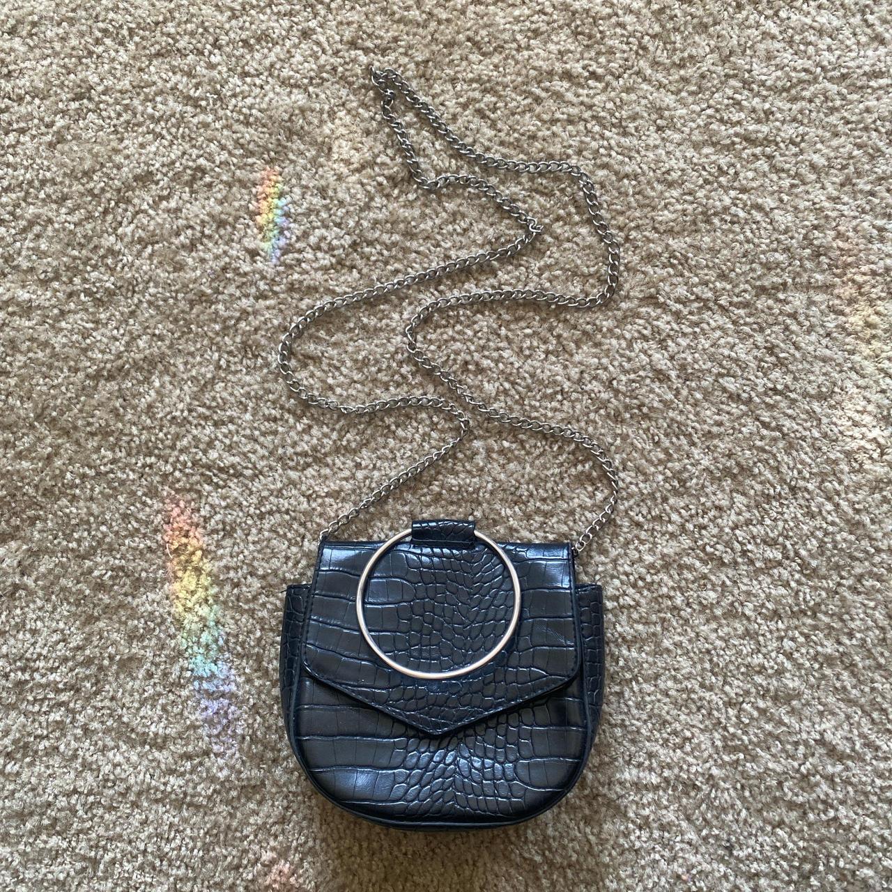 item listed by de_the_peach