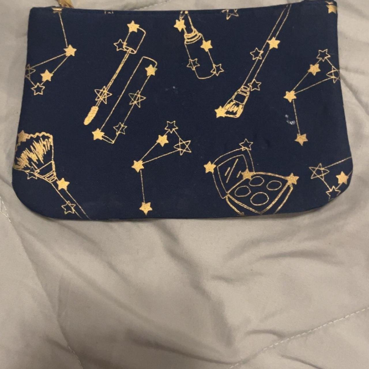 item listed by ave_ladybug