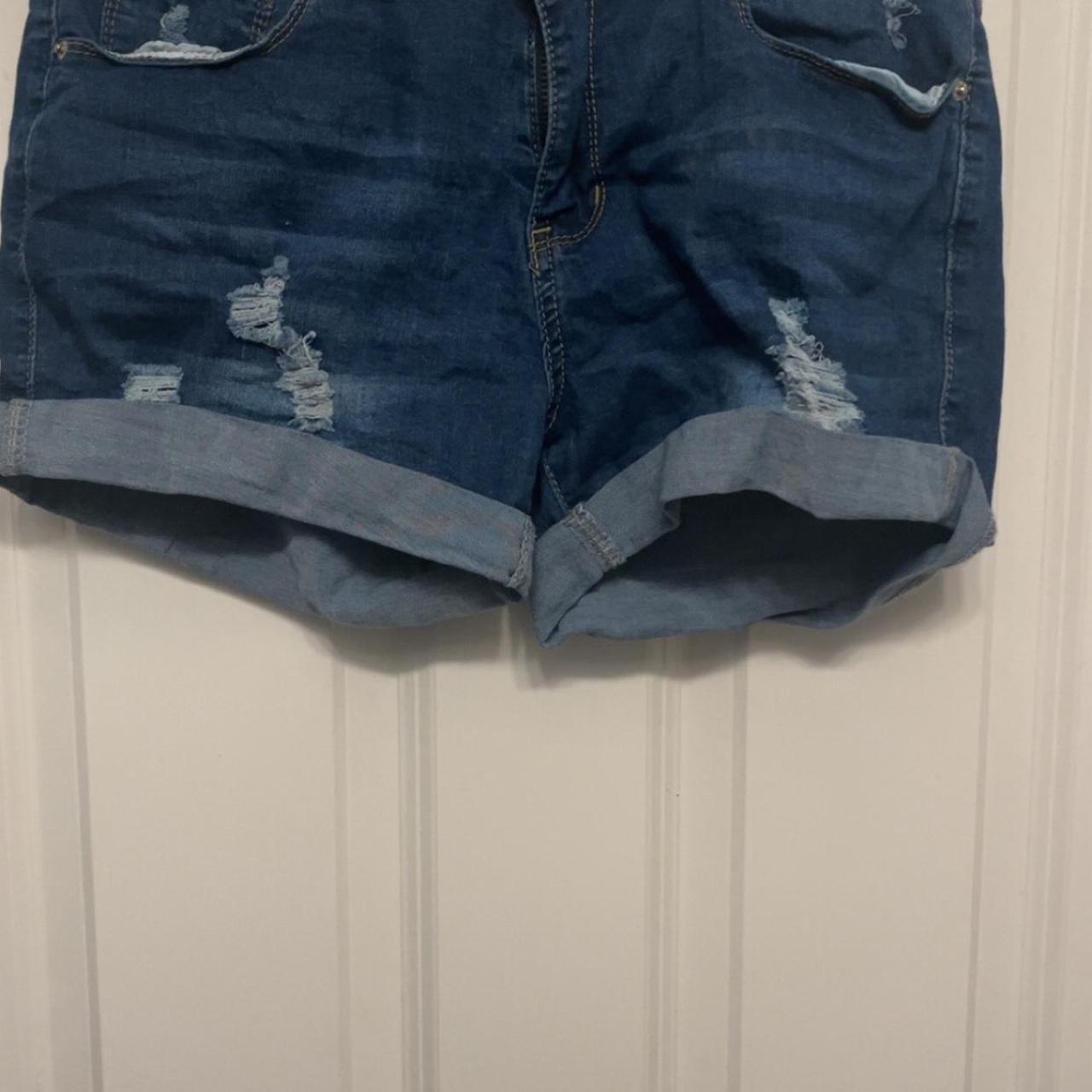 item listed by ave_ladybug