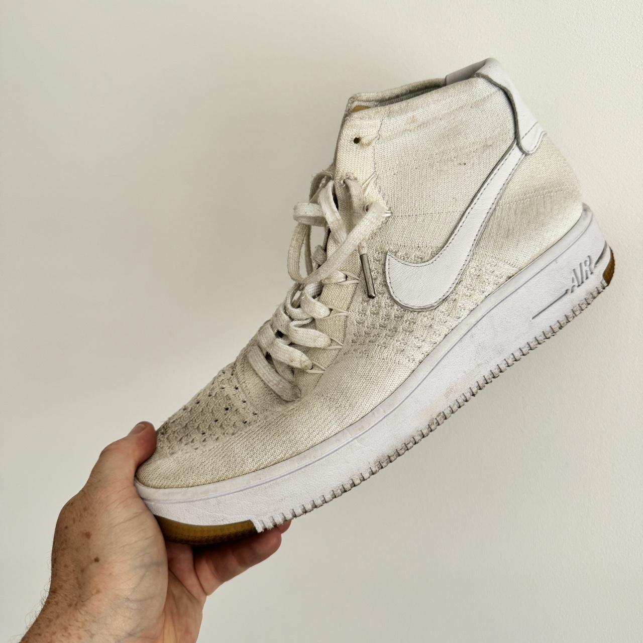 nike flyknit trainer mid