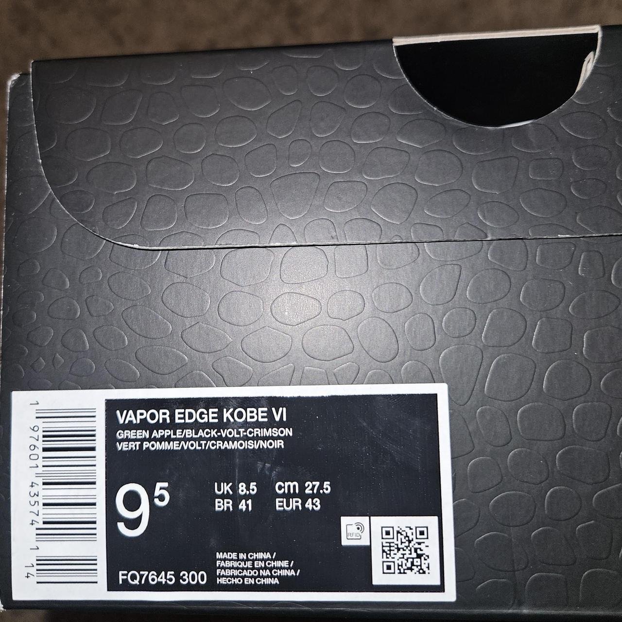 Nike kobe grinch football cleats - Depop