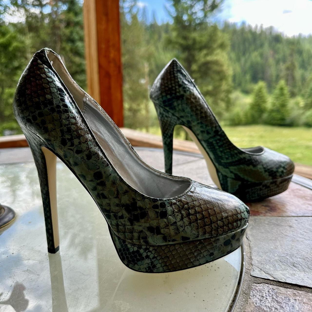 Source Unknown Women's Pumps - Green - US 7 – Sho… - image 1