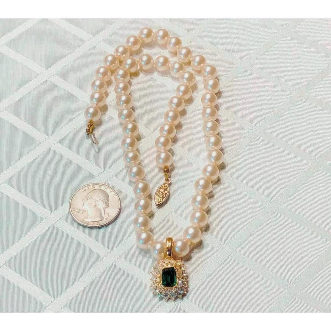 Vintage ROMAN Faux Pearl 18" Knotted Necklace Gold... Depop