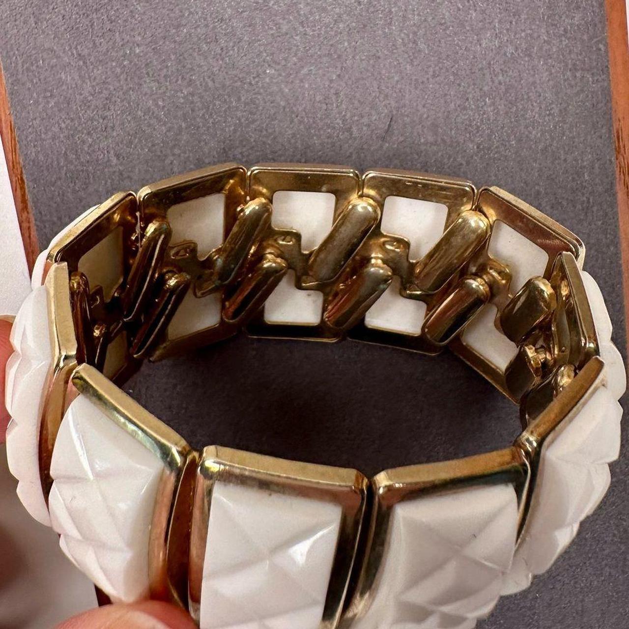 Source Unknown Women's Bracelet - Gold/White – Vi… - image 3