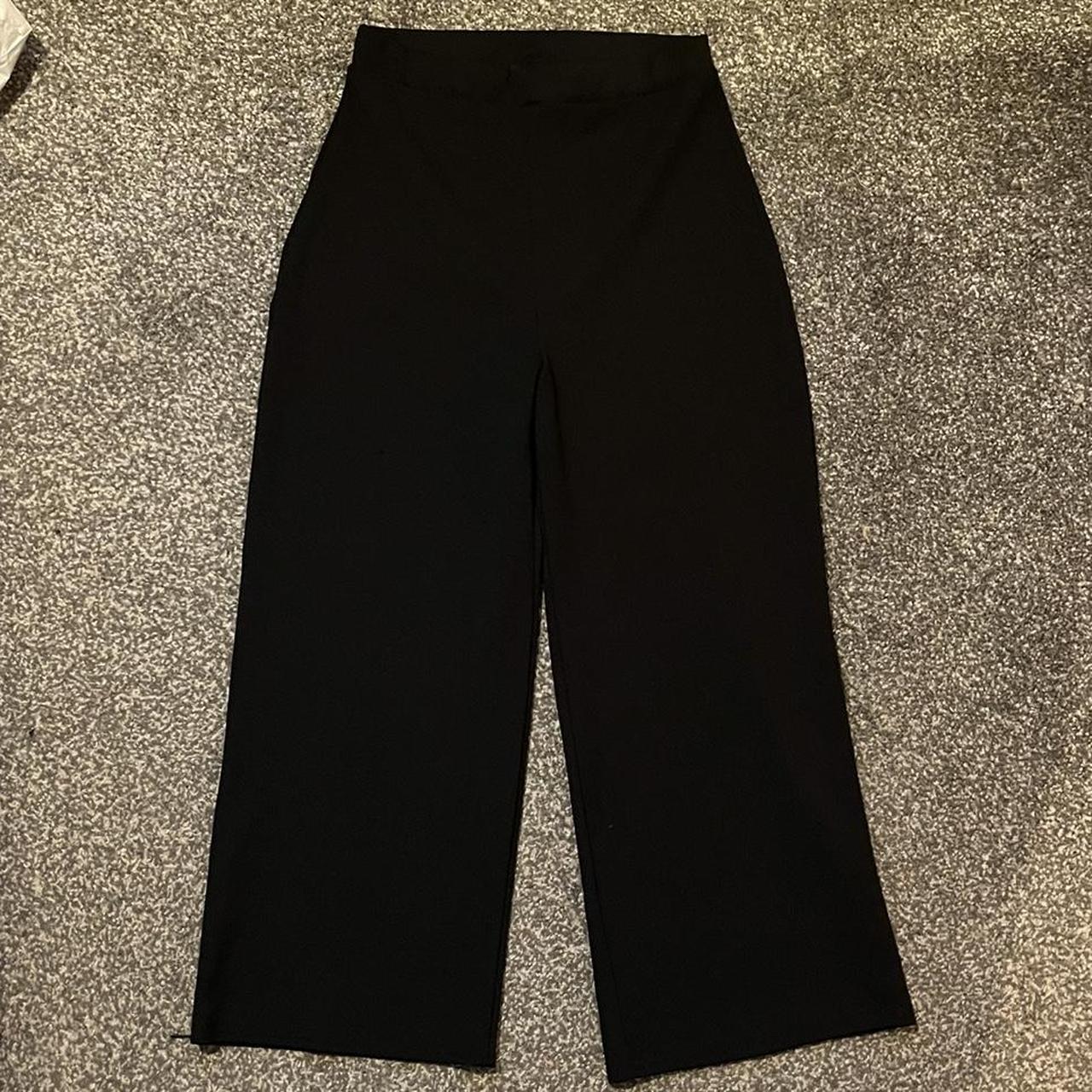 Boohoo Women's Trousers | Depop