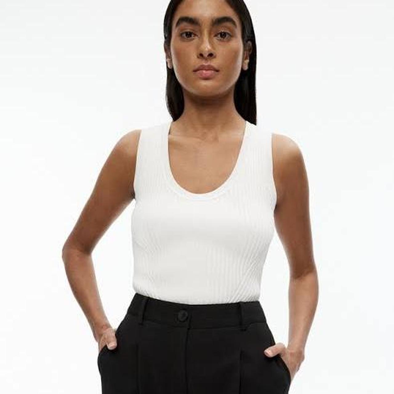 item listed by bellscloset5