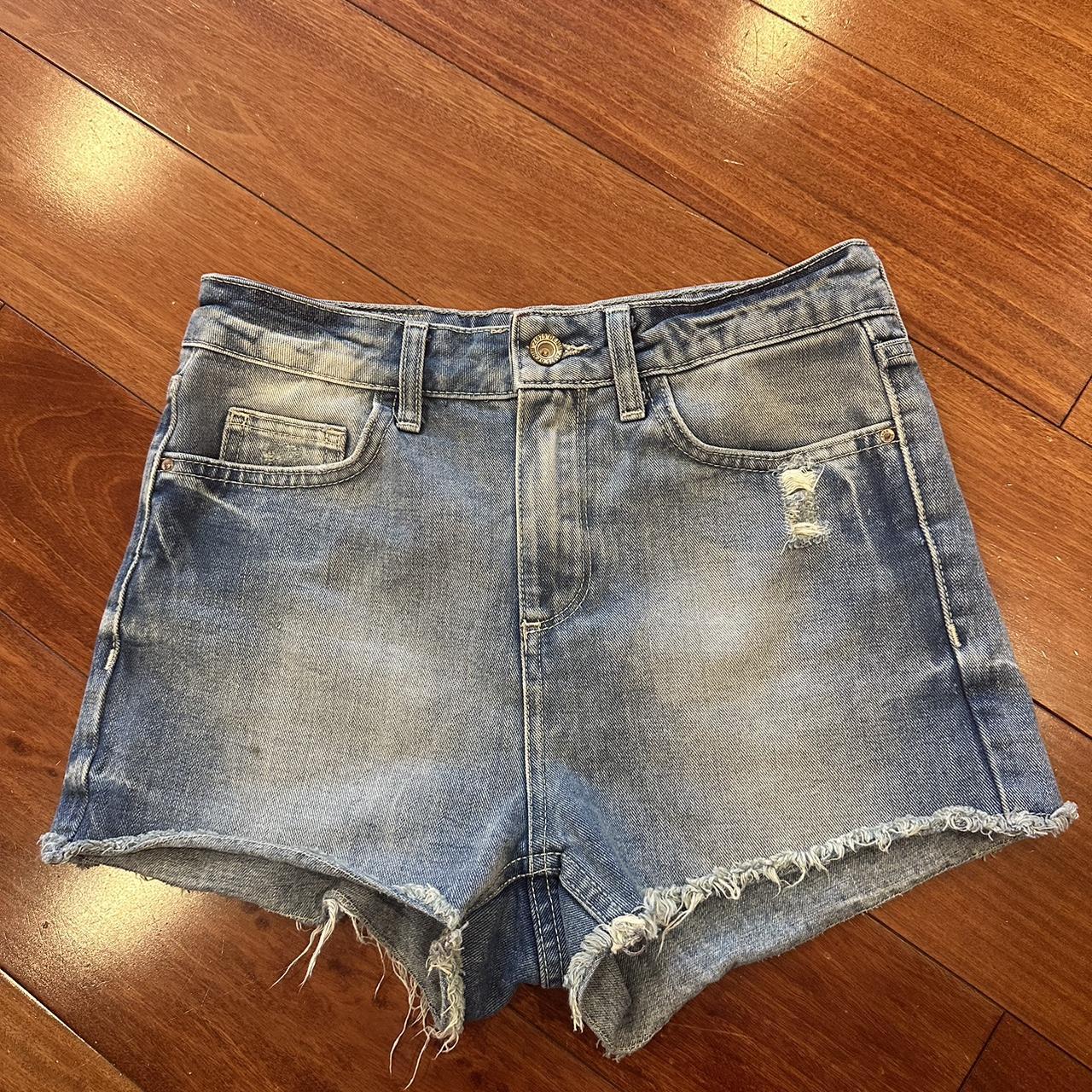 item listed by bobaeats