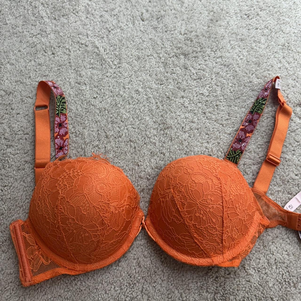 item listed by cececlosett