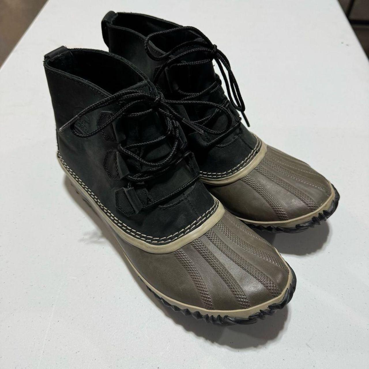 sorel black duck boots