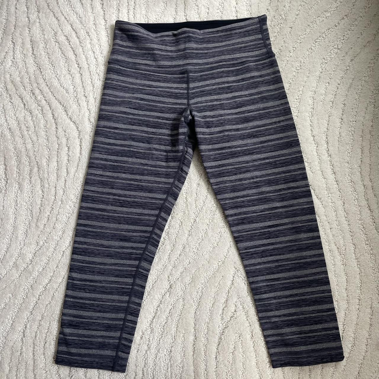 Lululemon Striped Capri Leggings, Size 6 Excellent - Depop