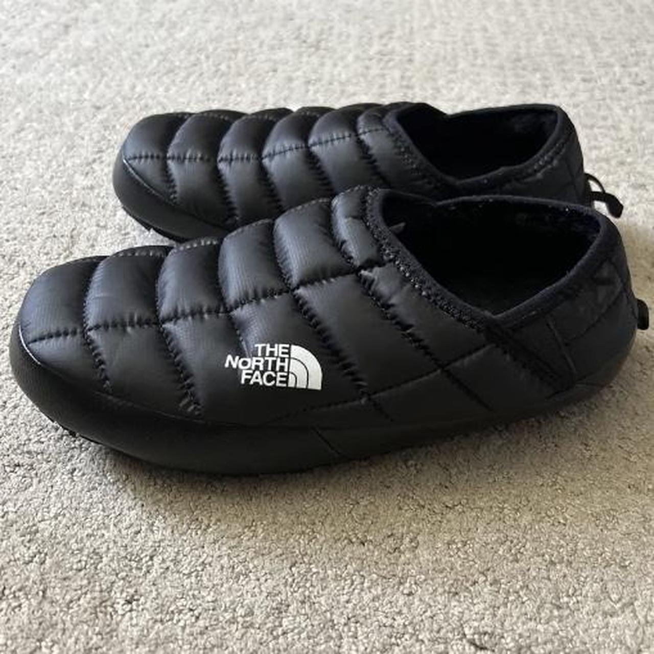 The North Face Women's Slippers (4)