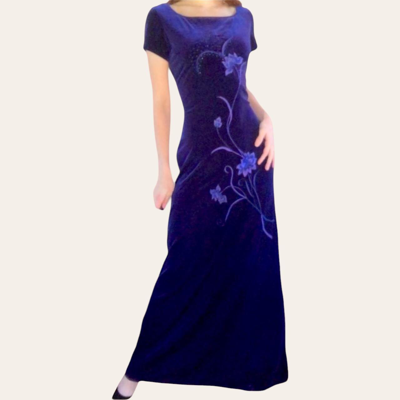 Royal blue 2024 velvet gown