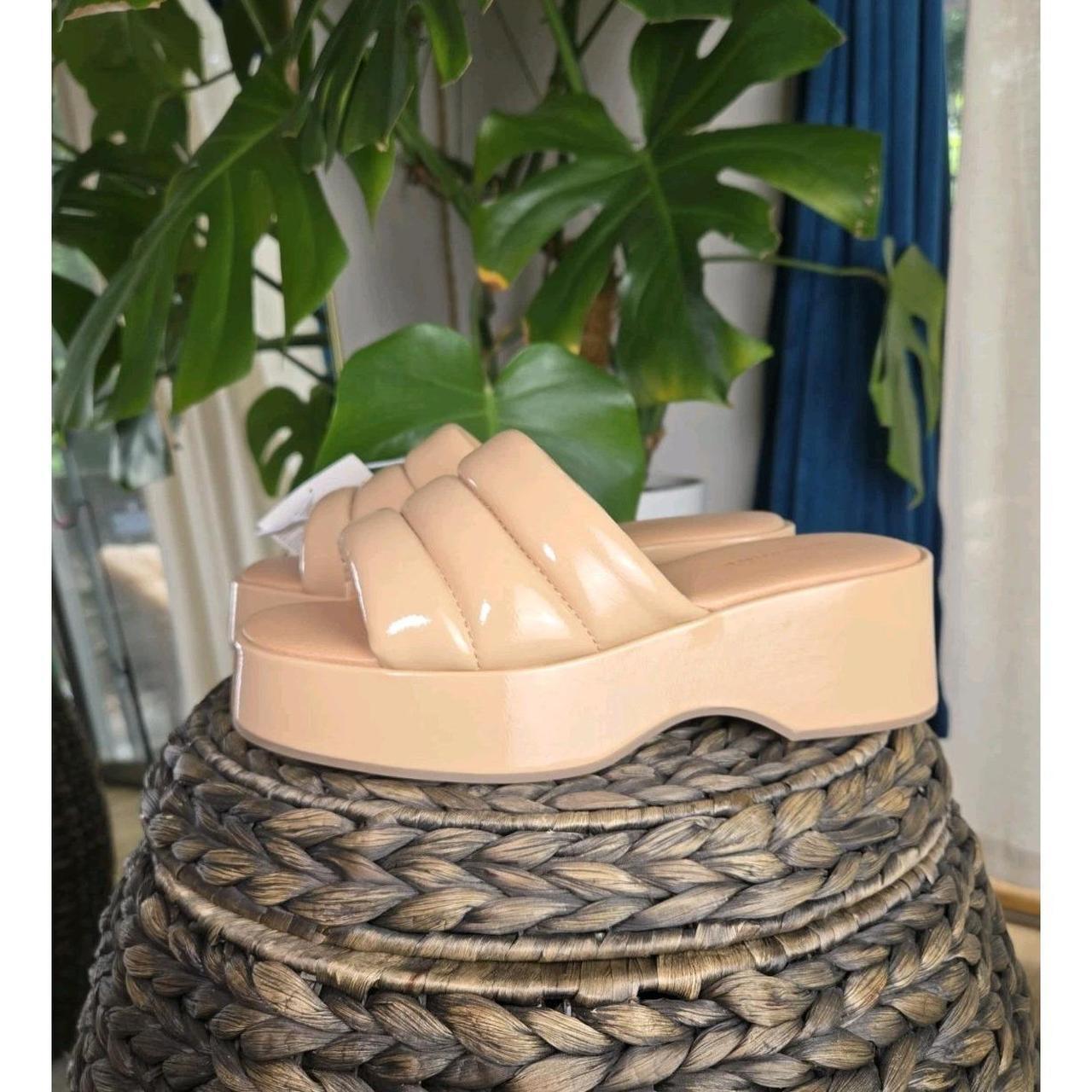 Essentials Women's Slides - Tan - US 8 – Nwt Amaz… - image 1