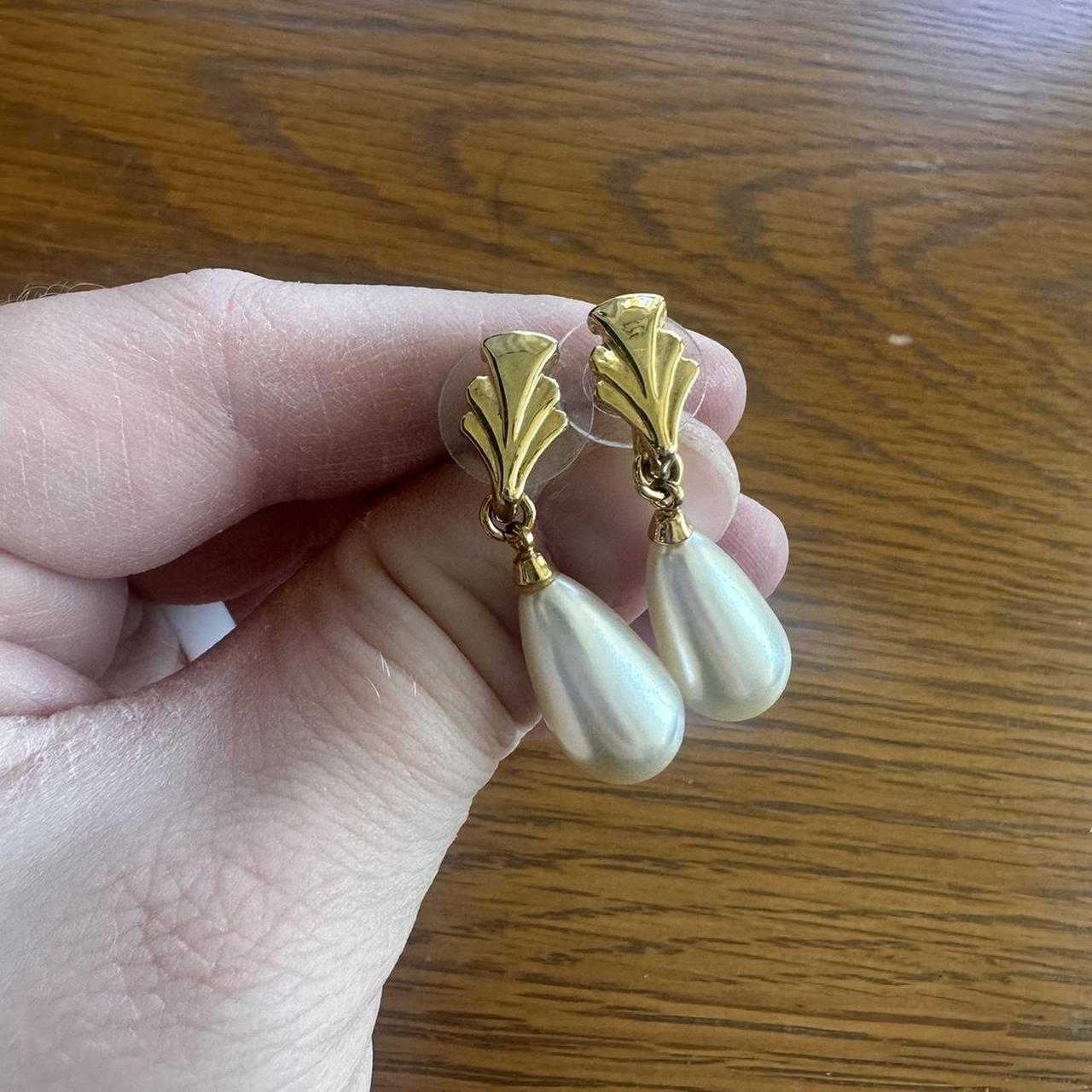 item listed by ems_hidden_gems10