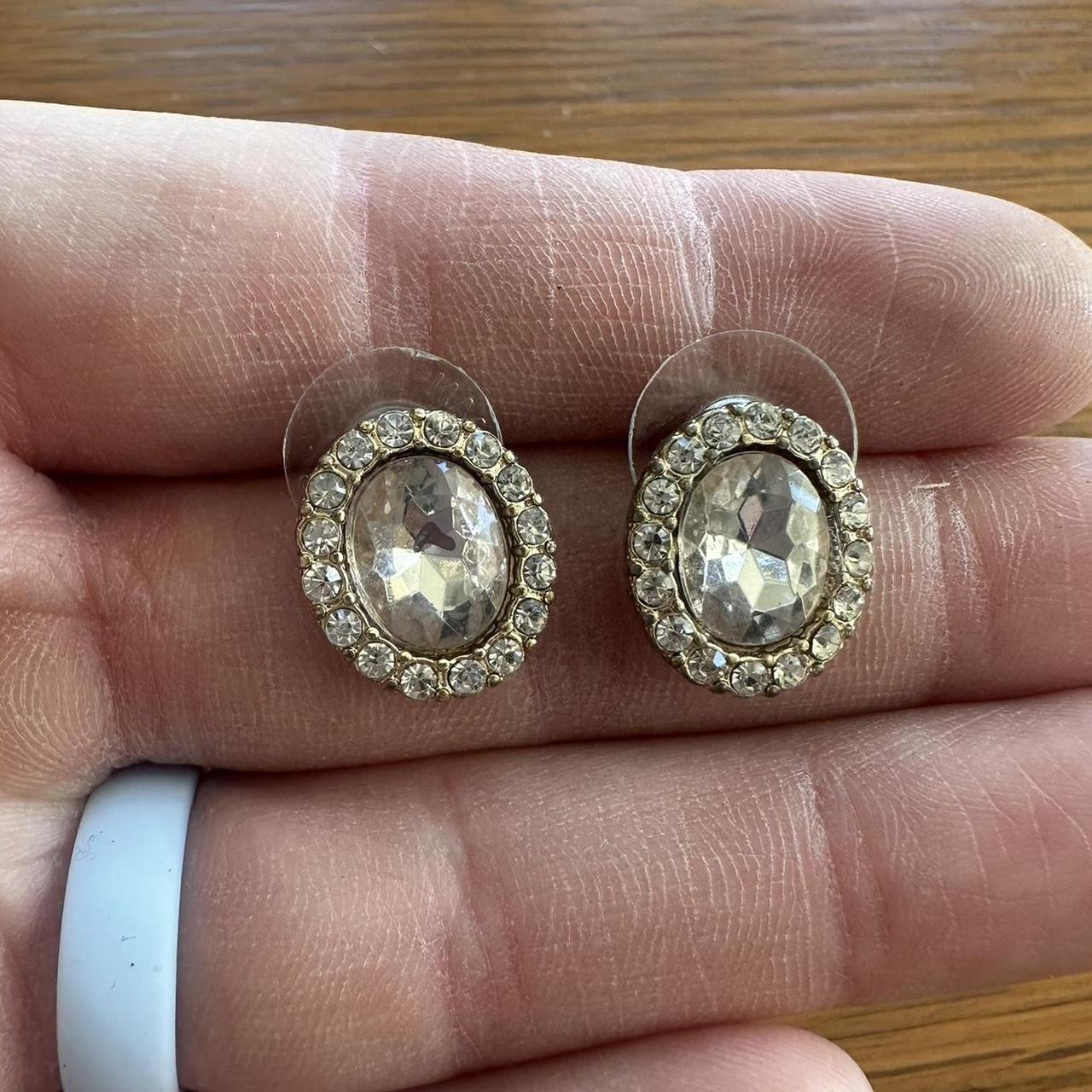 item listed by ems_hidden_gems10
