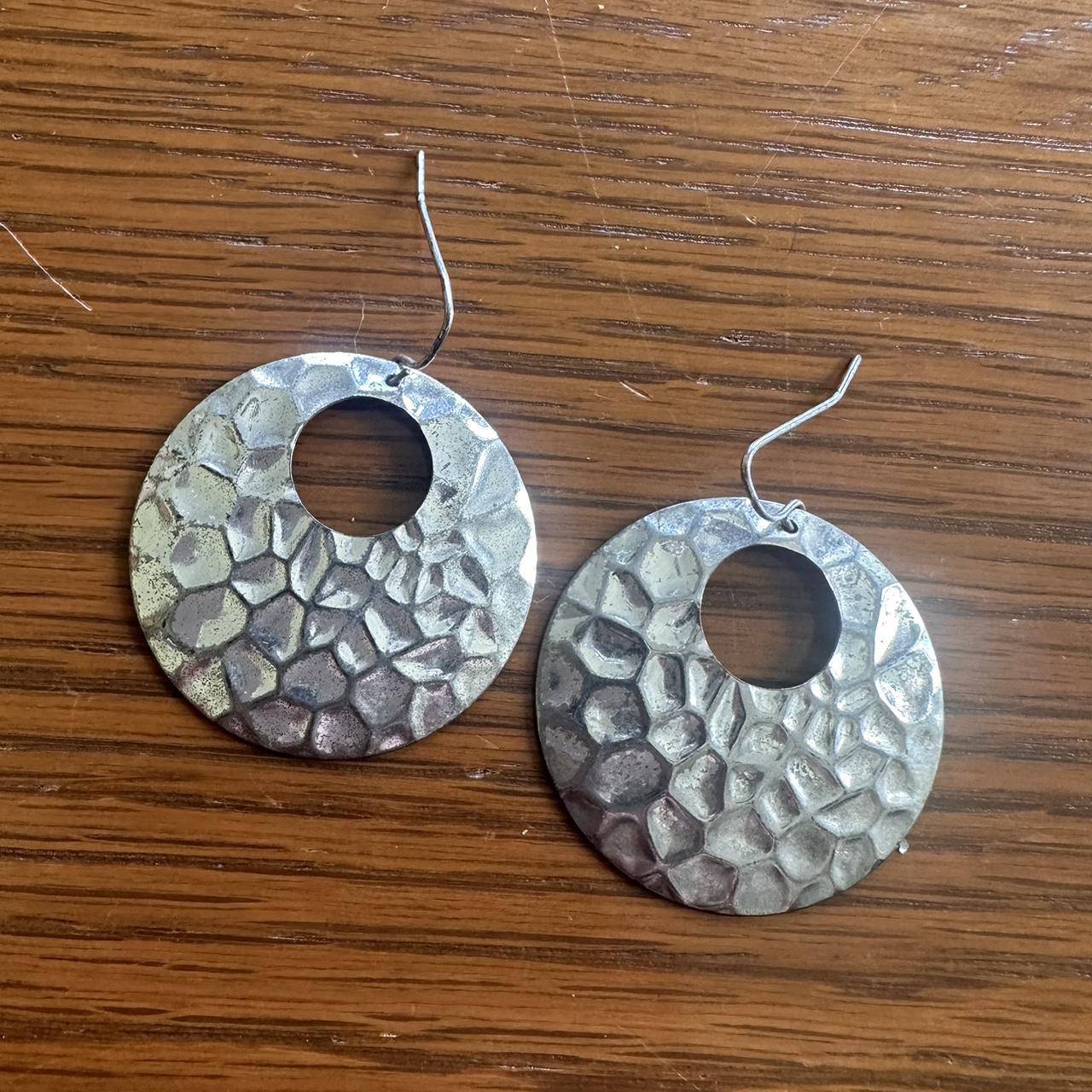 item listed by ems_hidden_gems10