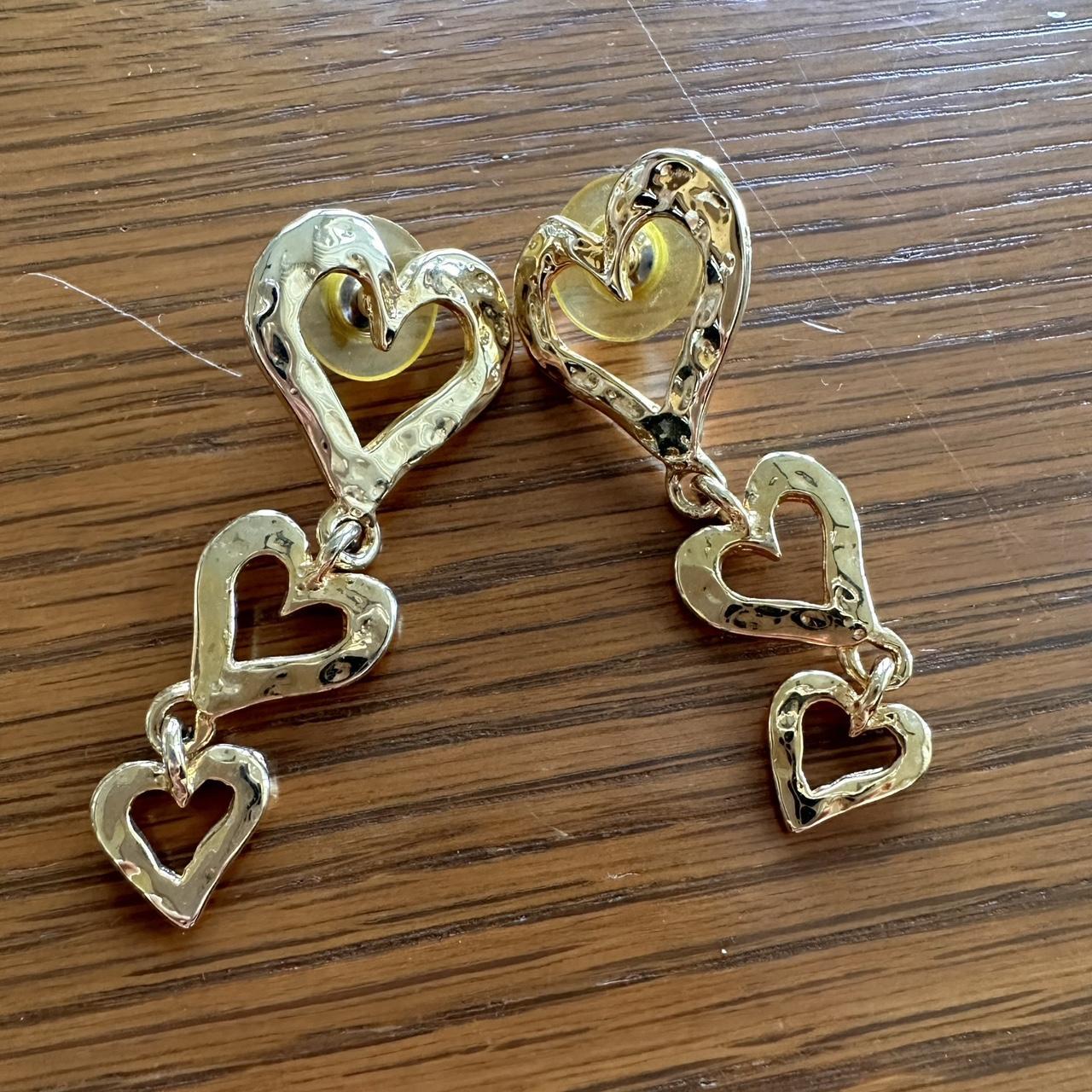 item listed by ems_hidden_gems10