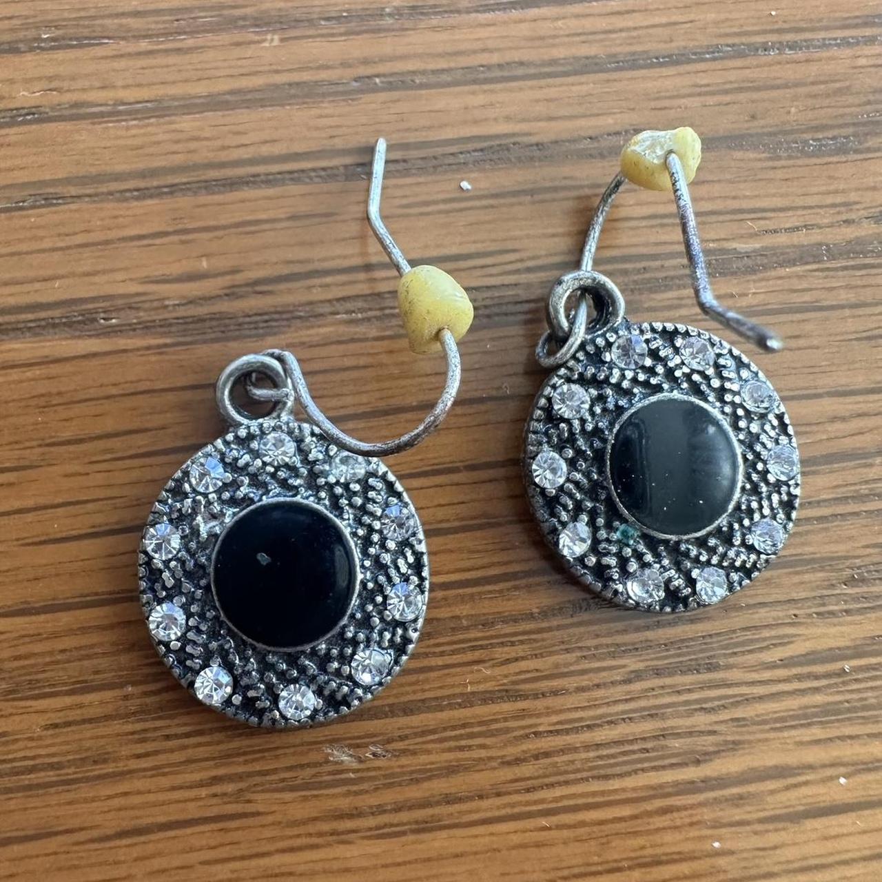 item listed by ems_hidden_gems10