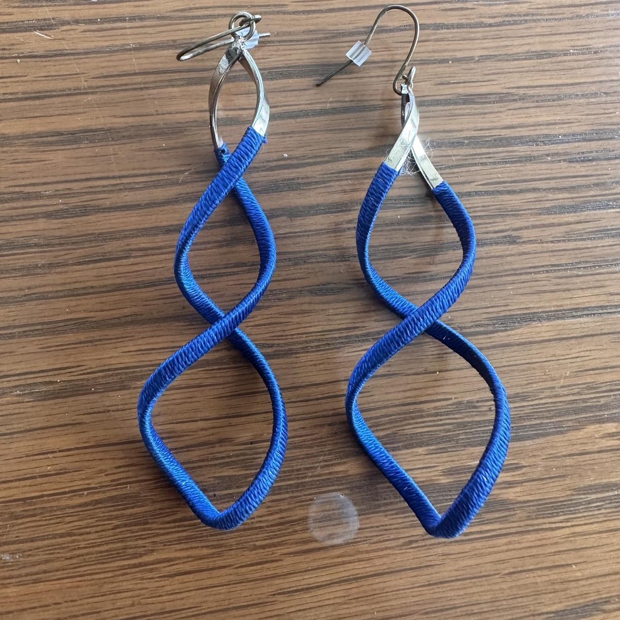 item listed by ems_hidden_gems10
