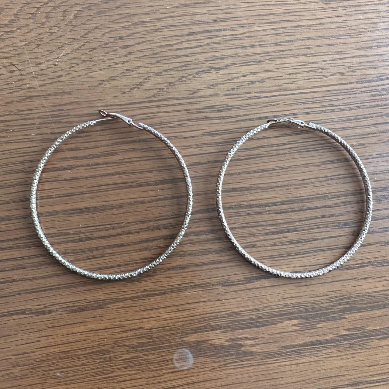 item listed by ems_hidden_gems10