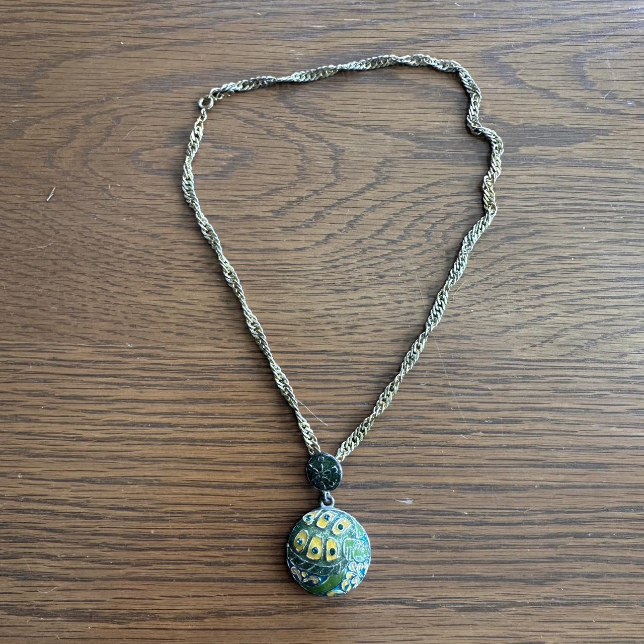 item listed by ems_hidden_gems10