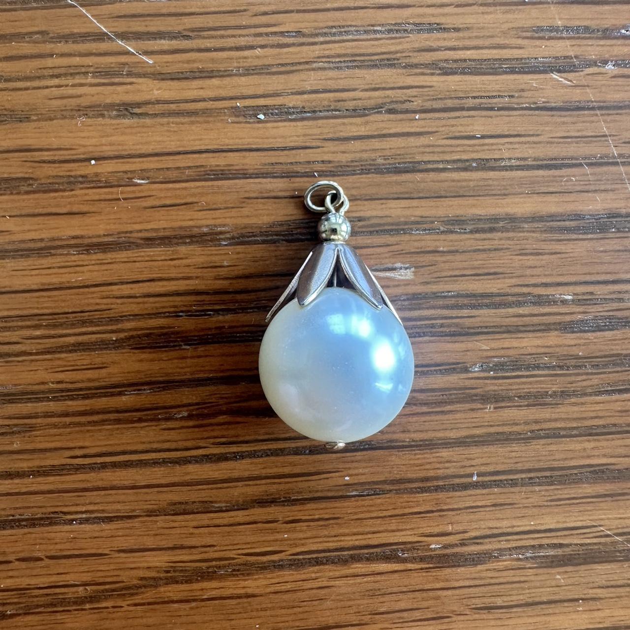 item listed by ems_hidden_gems10