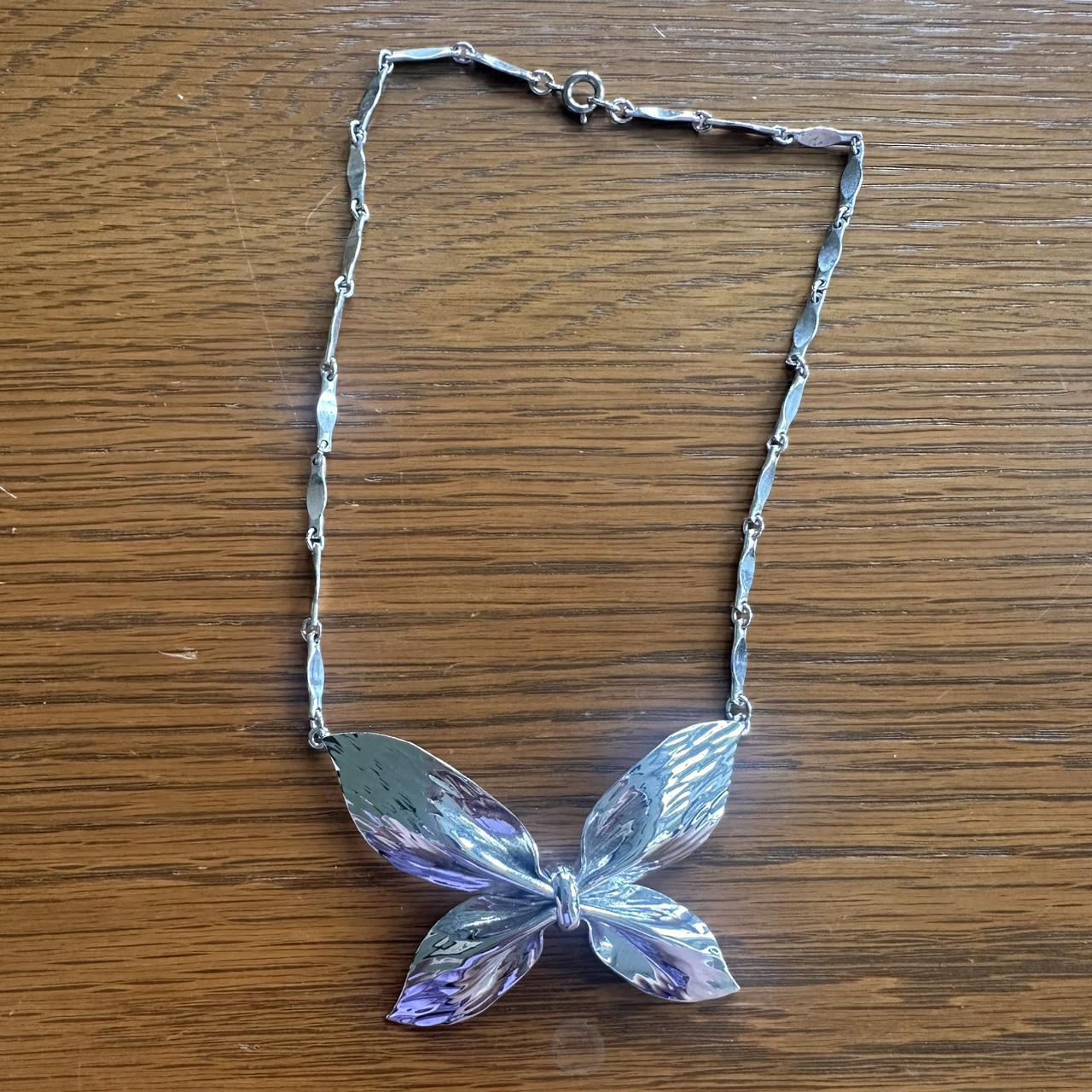 item listed by ems_hidden_gems10