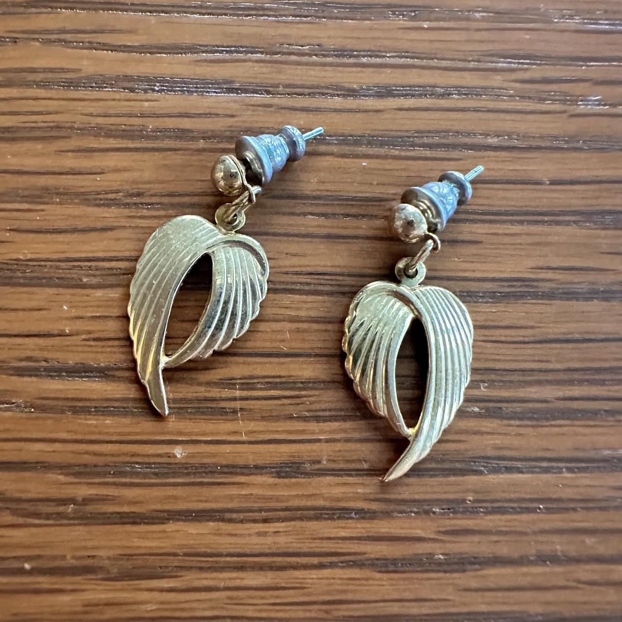 item listed by ems_hidden_gems10