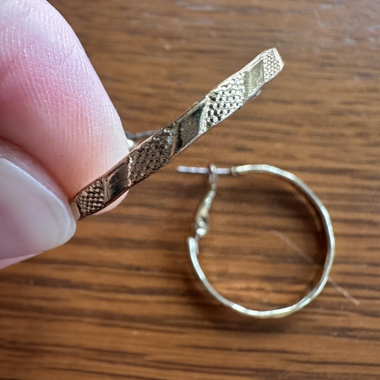 item listed by ems_hidden_gems10