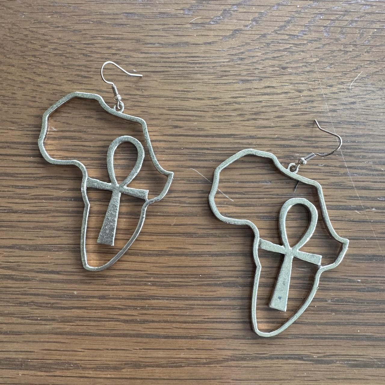 item listed by ems_hidden_gems10