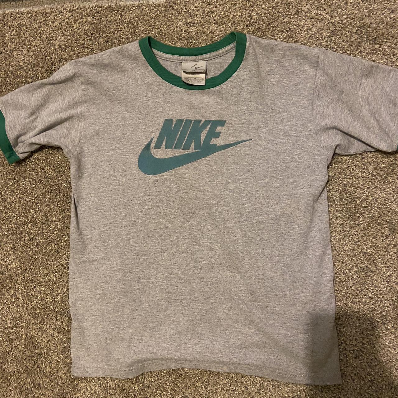 Nike Women's Grey and Blue T-shirt | Depop