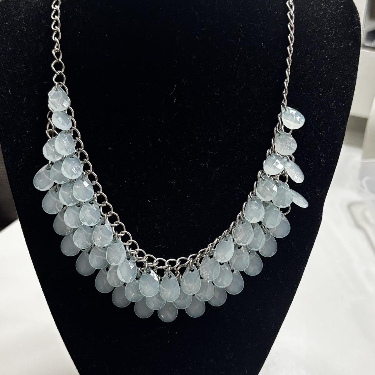 item listed by prettyinvintageco