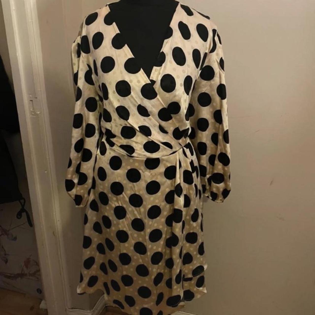 item listed by slaneyslay1