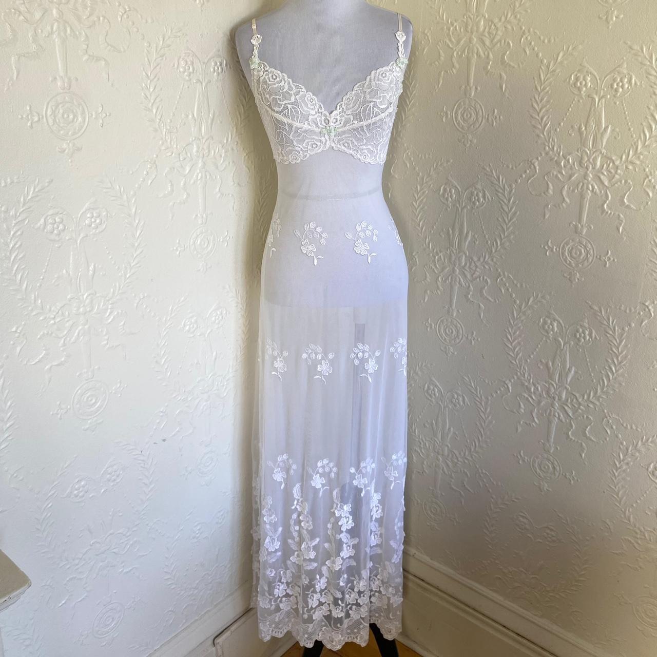 item listed by thanksitsvintageee