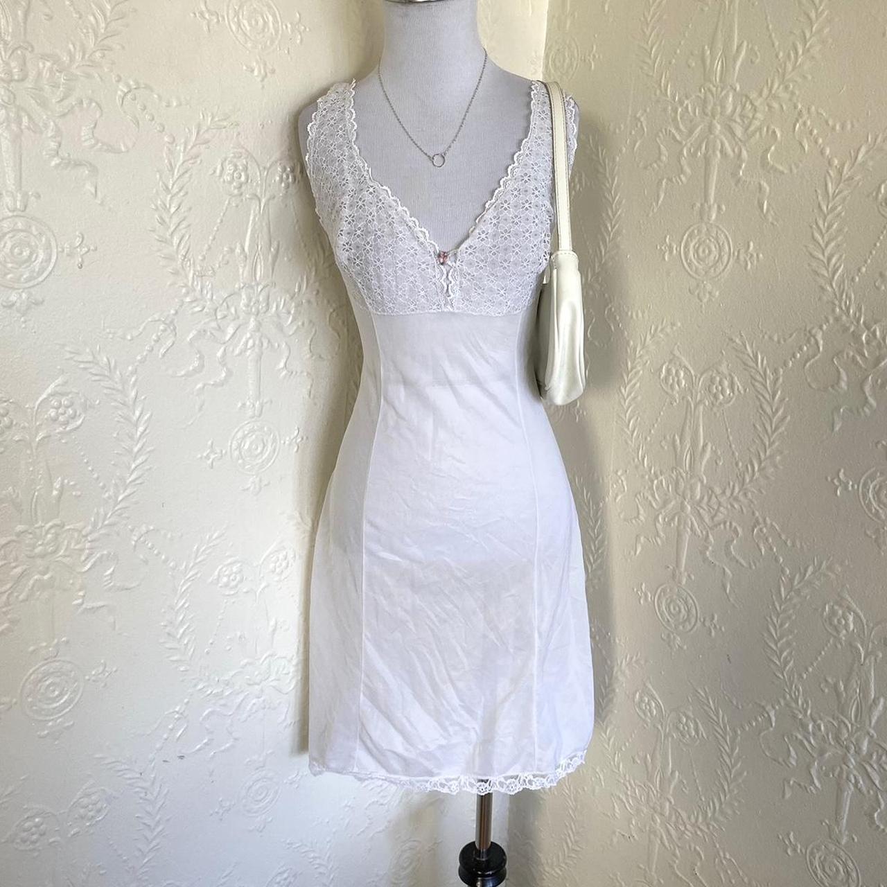 item listed by thanksitsvintageee