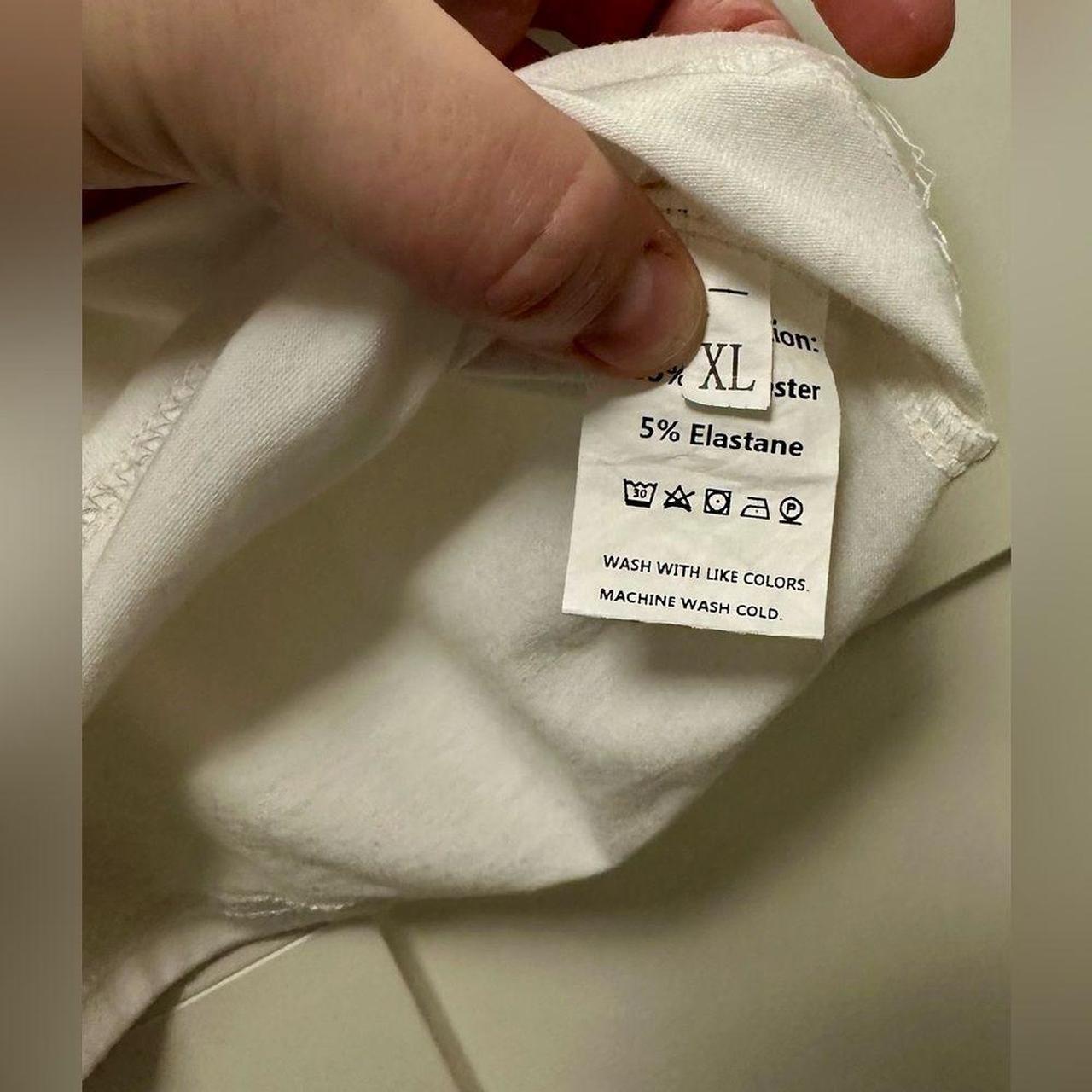 Source Unknown Women's T-shirt - White/Cream - XL… - image 3