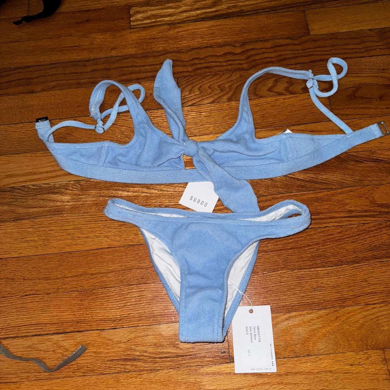item listed by lilycmia