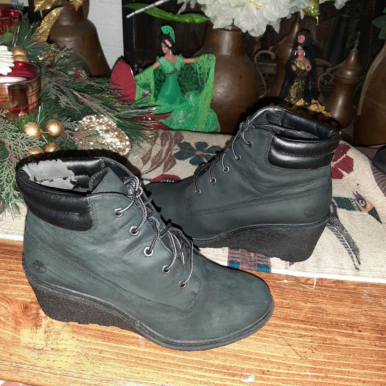 item listed by sneakerloverss