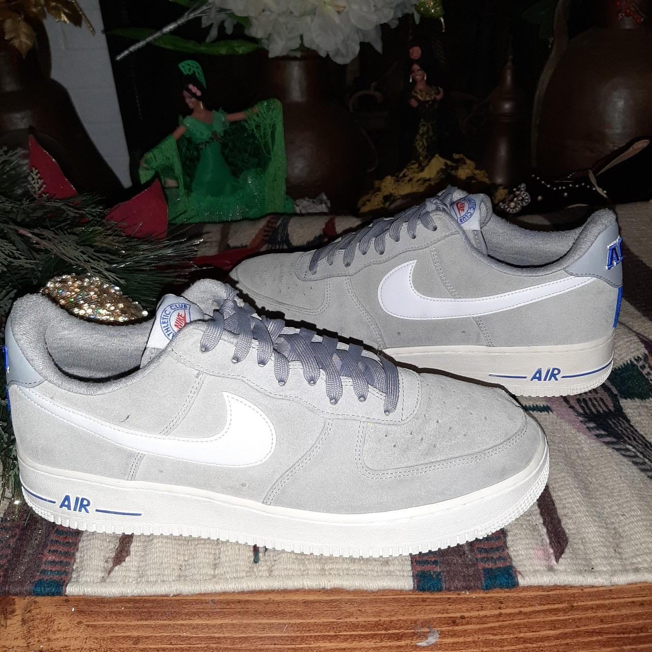 item listed by sneakerloverss