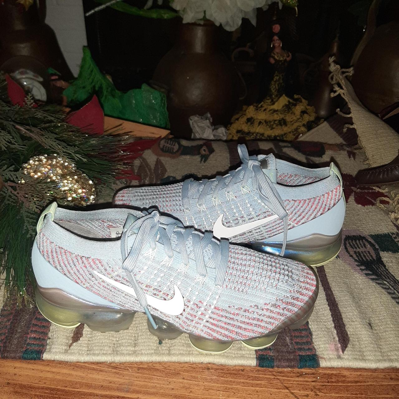 item listed by sneakerloverss