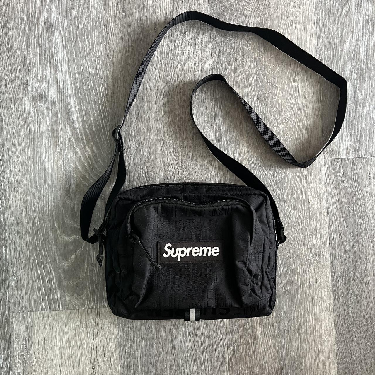 Supreme shoulder bag (SS19) In the color Ice - Depop